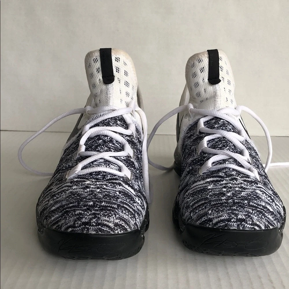 NIKE KD Oreo Basketball Shoes Size 7Y, 8.5 Women’s